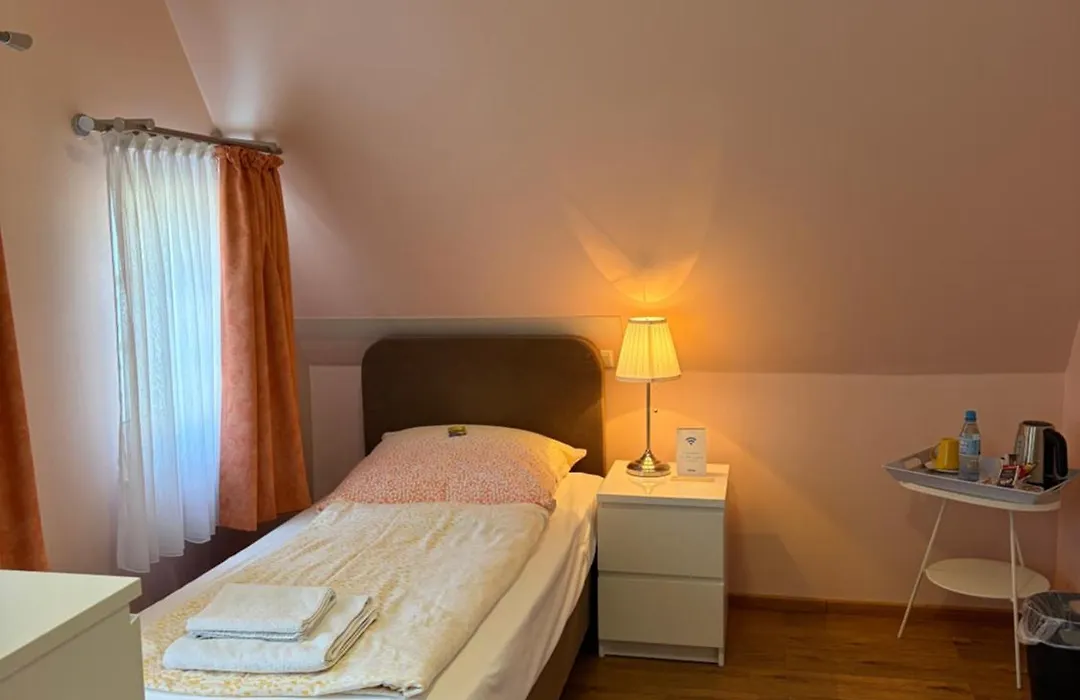 Barcelona Bed & Breakfast-1